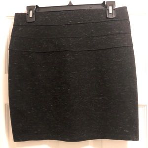 Jolt knit skirt-Size S